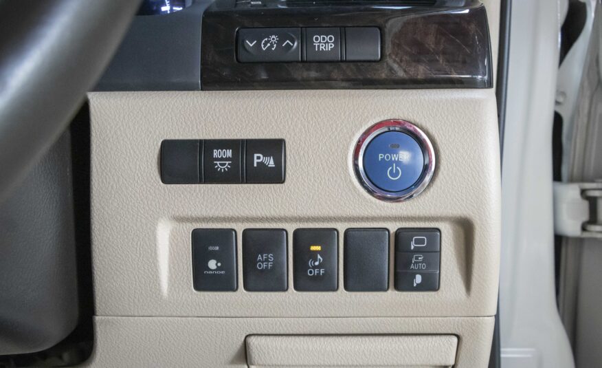 TOYOTA ALPHARD 2.4  HYBRID E-FOUR 2013