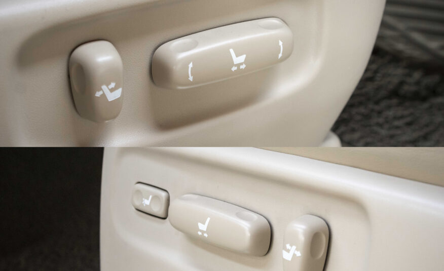 TOYOTA ALPHARD 2.4  HYBRID E-FOUR 2013