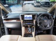 TOYOTA ALPHARD 2.5 X HYBRID 4WD 2022