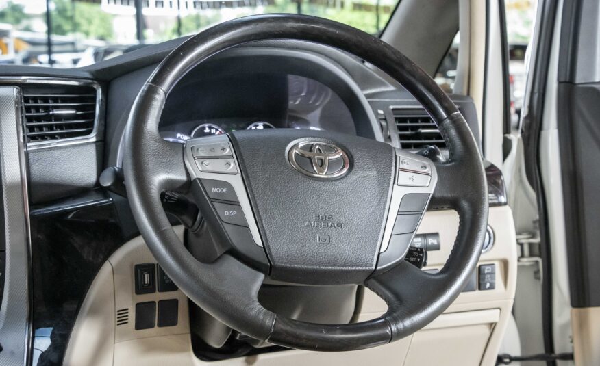 TOYOTA ALPHARD 2.4  HYBRID E-FOUR 2013