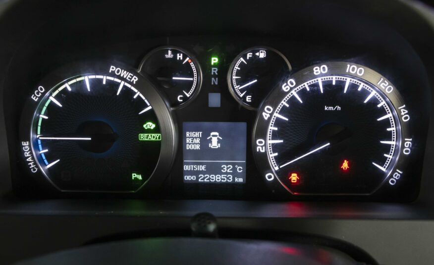 TOYOTA ALPHARD 2.4  HYBRID E-FOUR 2013