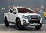 ISUZU D-MAX 3.0 Vcross MAX Z-Prestige Cab4 4WD ปี2019