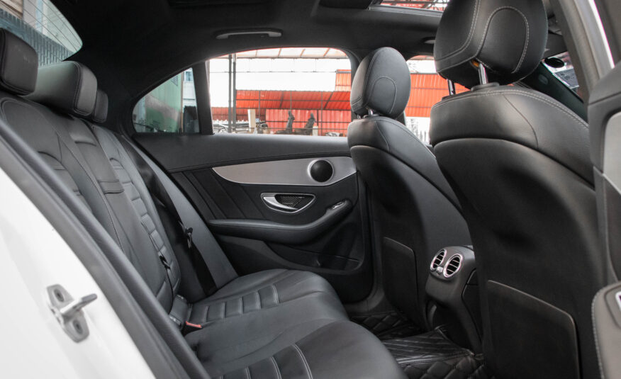 MERCEDES-BENZ C250 2.0 AMG Dynamic ปี2015