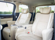 TOYOTA ALPHARD 2.5 HYBRID E-FOUR ปี2022