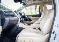 TOYOTA ALPHARD 2.5 HYBRID E-FOUR ปี2022