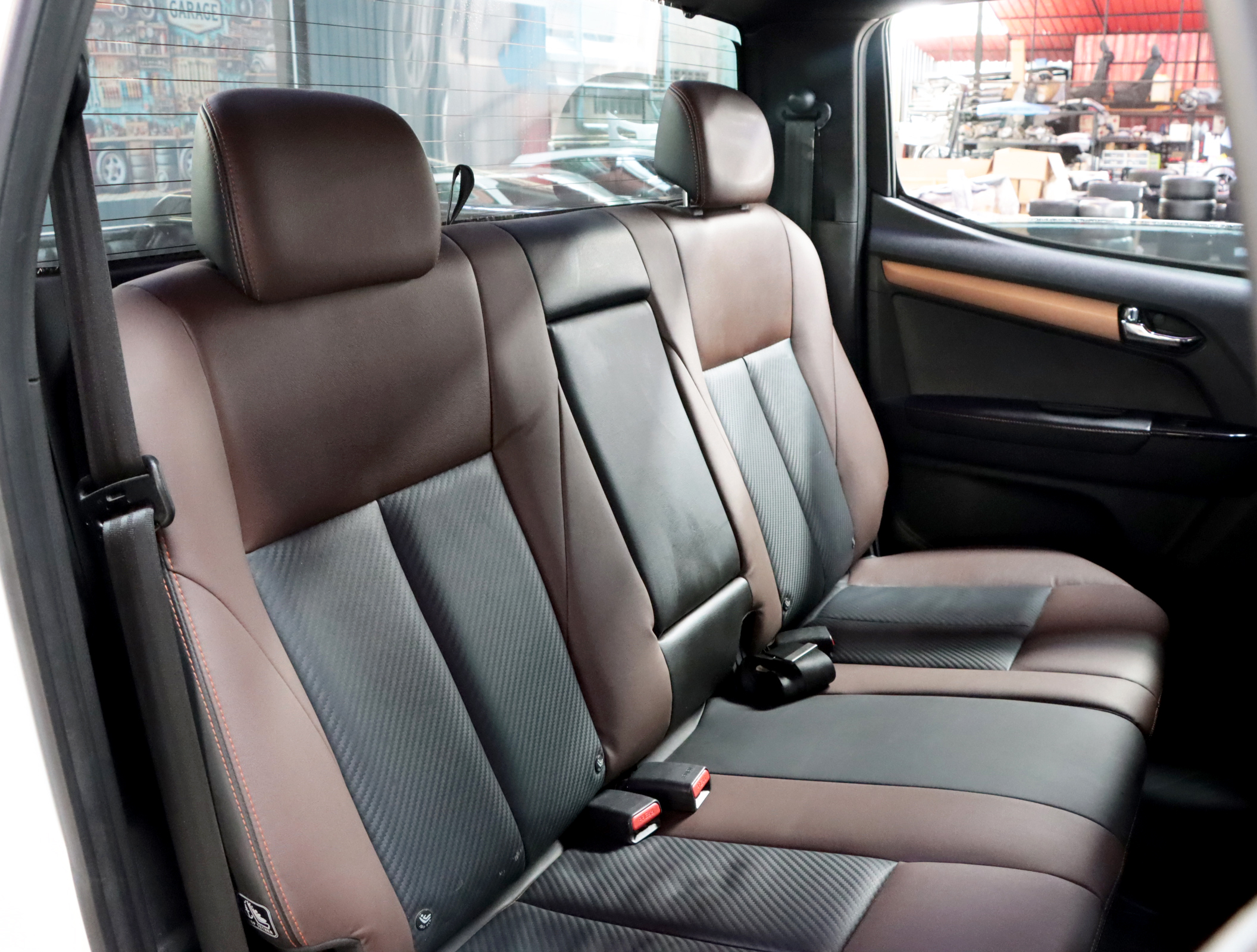 ISUZU D-MAX 3.0 Vcross MAX Z-Prestige Cab4 4WD ปี2019