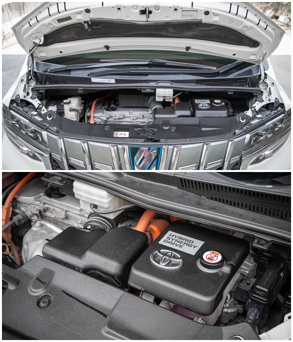 TOYOTA ALPHARD 2.5 HYBRID E-FOUR ปี2022
