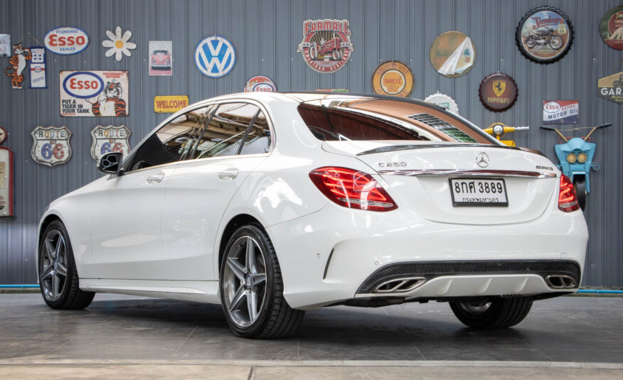 MERCEDES-BENZ C250 2.0 AMG Dynamic ปี2015