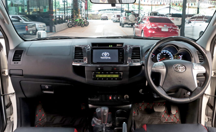 TOYOTA FORTUNER 3.0 TRD Sportivo 4WD ปี2015