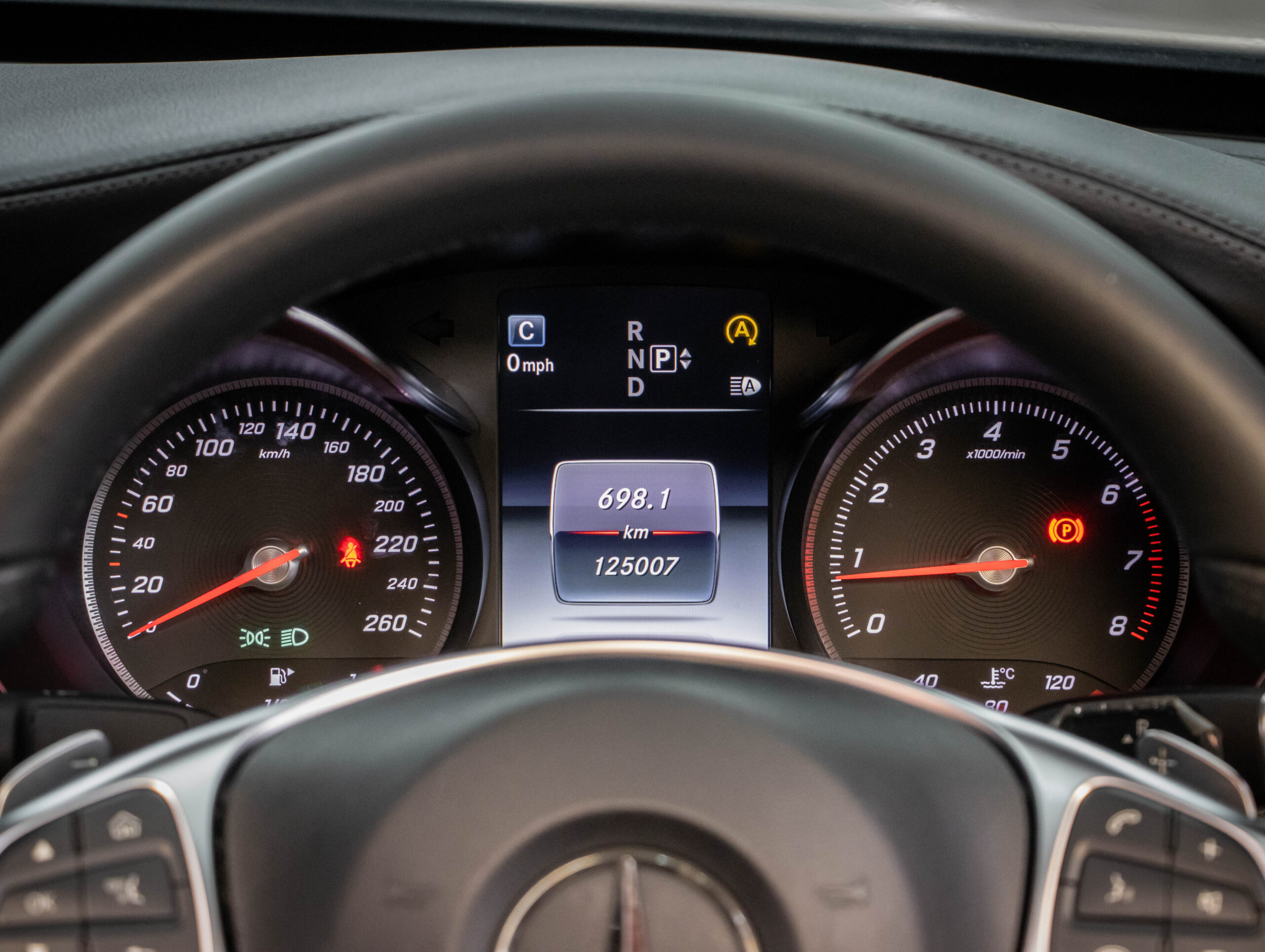 MERCEDES-BENZ C250 2.0 AMG Dynamic ปี2015