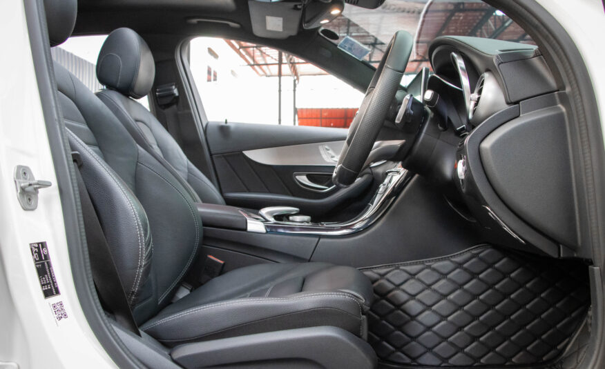 MERCEDES-BENZ C250 2.0 AMG Dynamic ปี2015