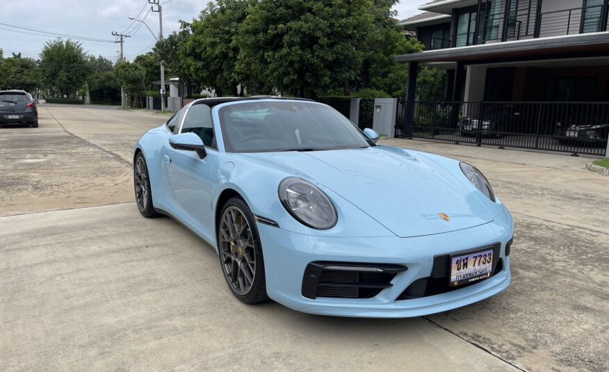 Porsche  911/992 Targa 4S สีพิเศษ CUSTOM COLOUR BLUE PASTEL (GULF BLUE)  ปี 2021 วิ่ง 4,500 กม.