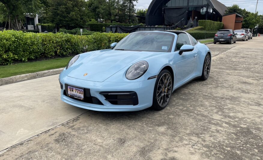 Porsche  911/992 Targa 4S สีพิเศษ CUSTOM COLOUR BLUE PASTEL (GULF BLUE)  ปี 2021 วิ่ง 4,500 กม.
