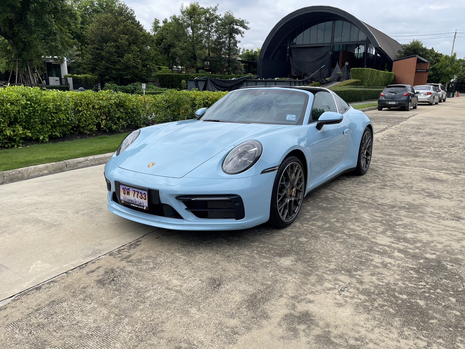 Porsche 911/992 Targa 4S สีพิเศษ CUSTOM COLOUR BLUE PASTEL (GULF BLUE) ปี 2021 วิ่ง 4,500 กม.
