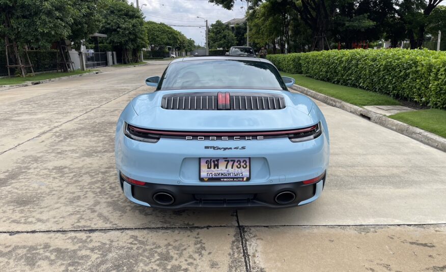 Porsche  911/992 Targa 4S สีพิเศษ CUSTOM COLOUR BLUE PASTEL (GULF BLUE)  ปี 2021 วิ่ง 4,500 กม.