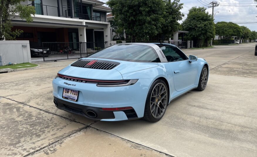 Porsche  911/992 Targa 4S สีพิเศษ CUSTOM COLOUR BLUE PASTEL (GULF BLUE)  ปี 2021 วิ่ง 4,500 กม.