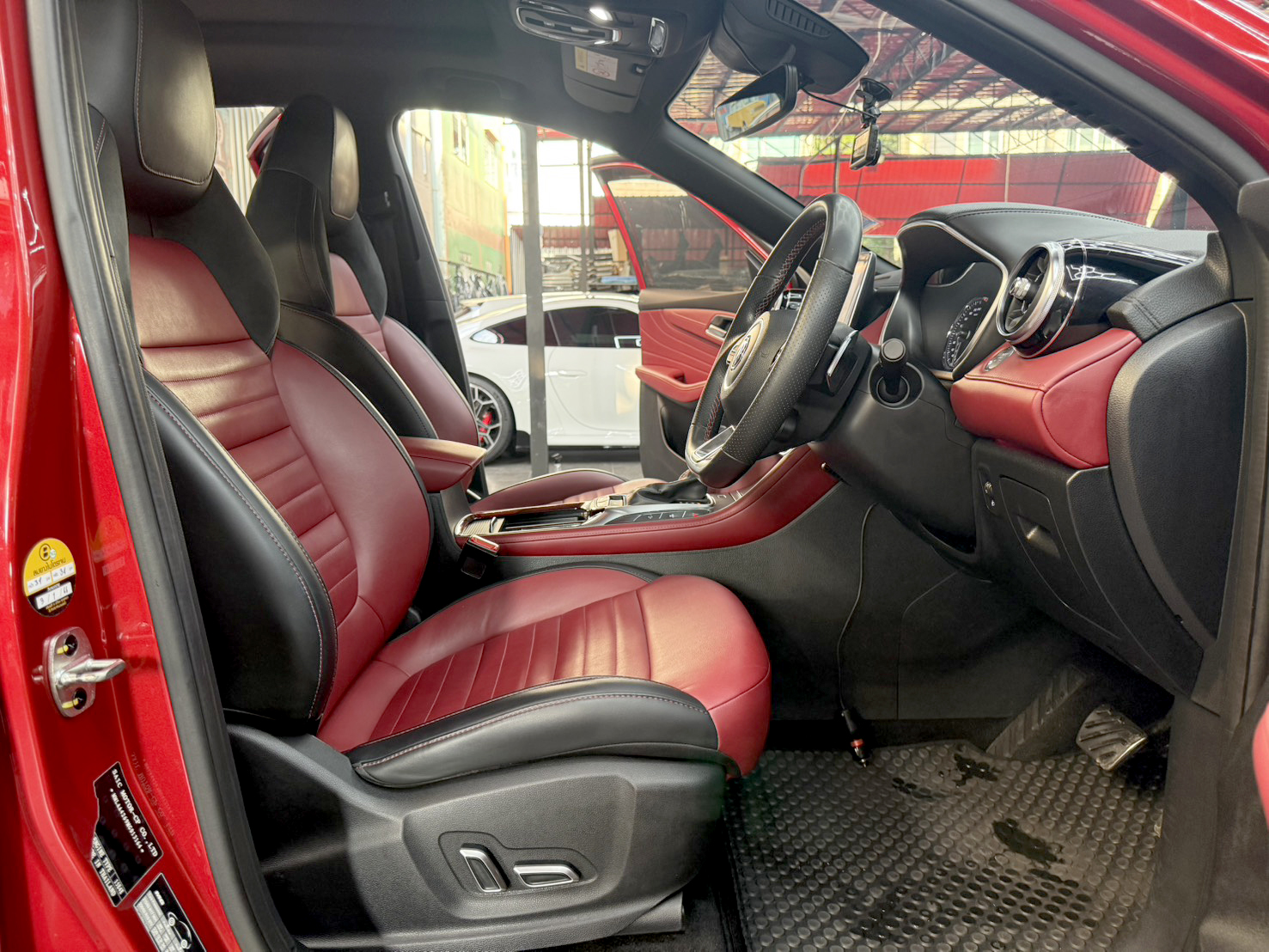 MG HS 1.5 X+ SUNROOF 2021