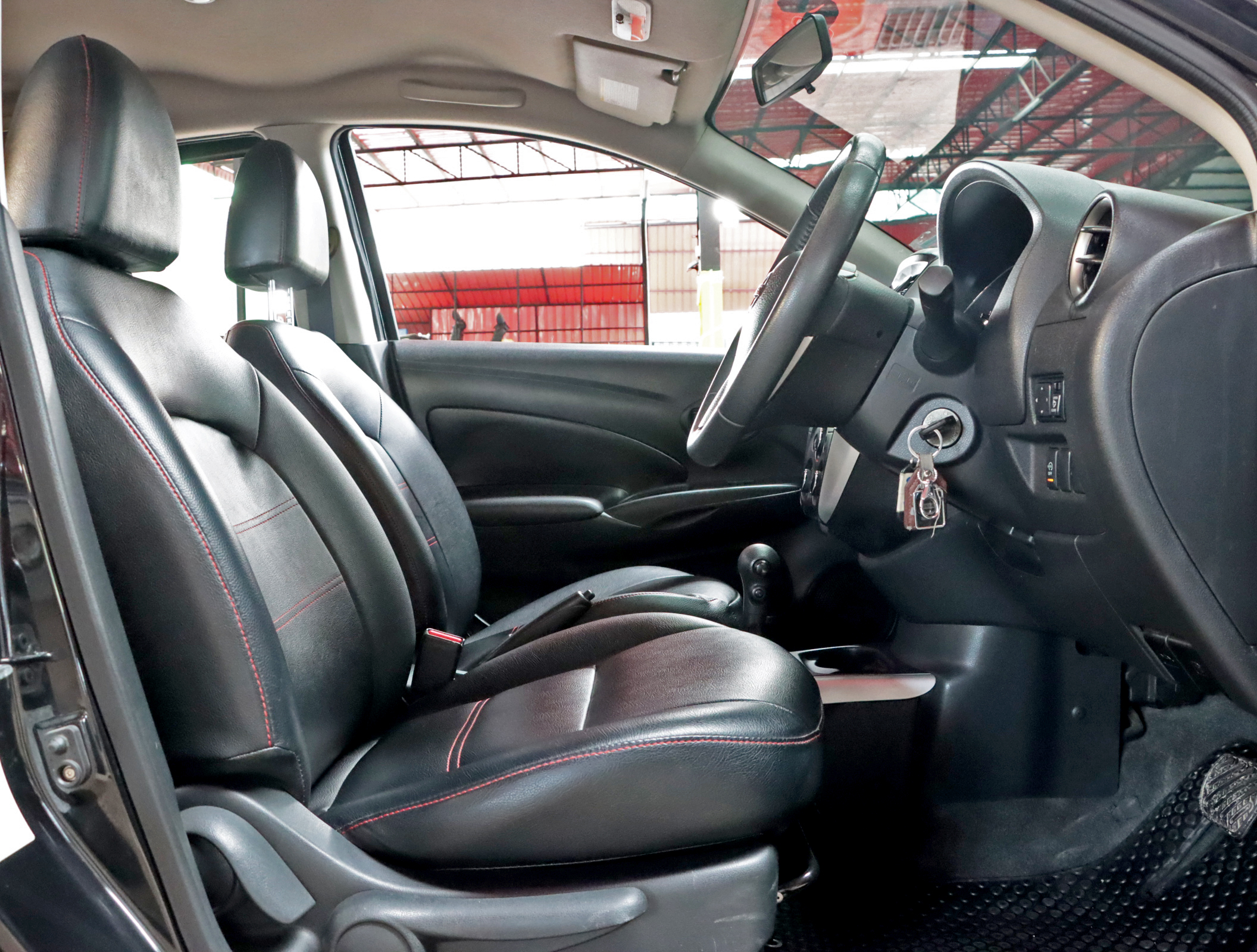 NISSAN ALMERA 1.2 E Sportech 2015