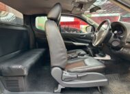 NISSAN NAVARA NP300 2.5 Calibre E Black Edition King Cab 2020