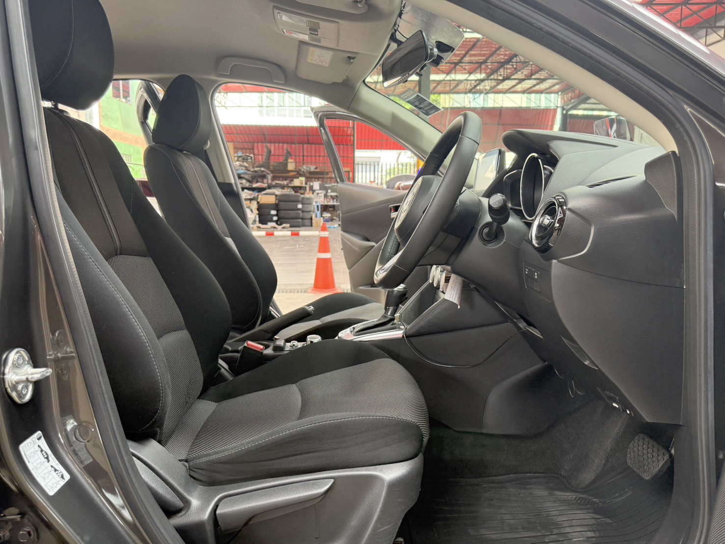 MAZDA2 1.3 HIGH CONNECT Sports