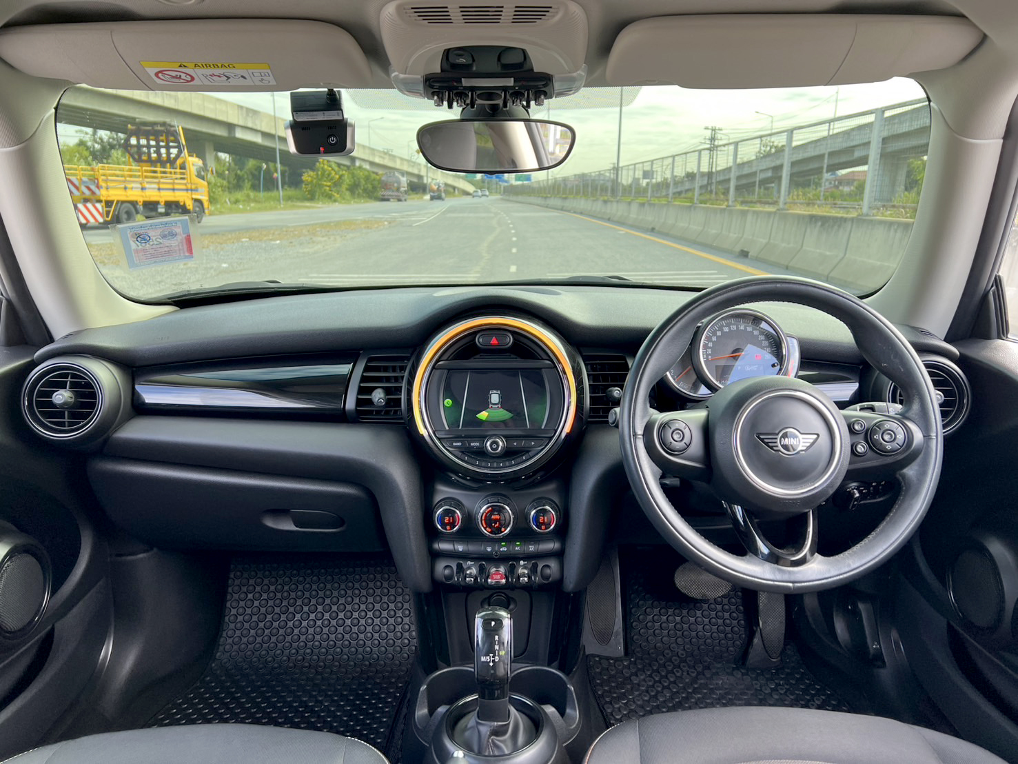 Mini Cooper 1.5 F56 Hatch RHD 2019