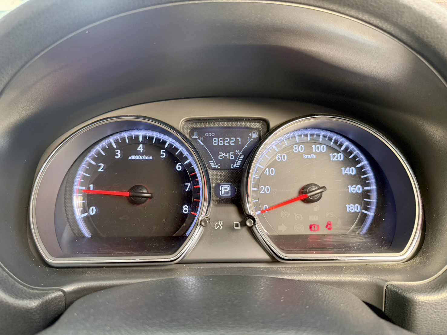 NISSAN ALMERA 1.2 E Sportech 2016