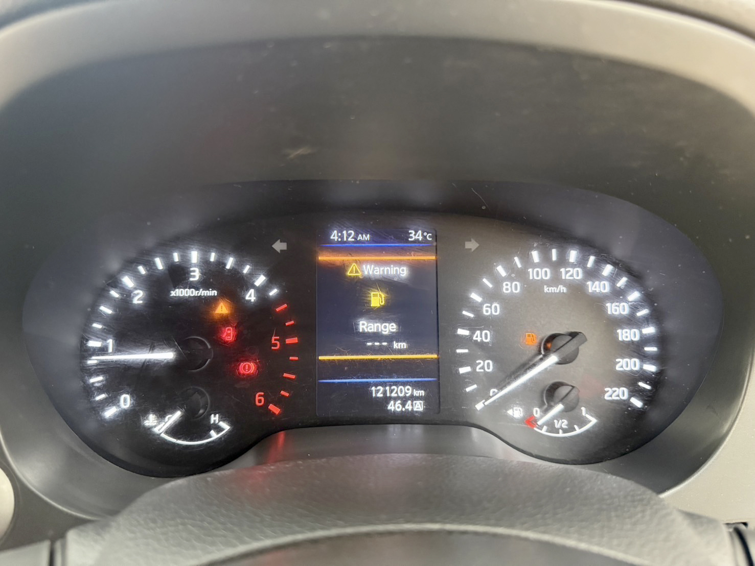 NISSAN NAVARA NP300 2.5 Calibre E Black Edition King Cab 2020