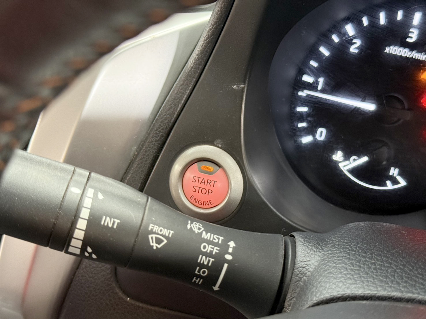 NISSAN NAVARA NP300 2.5 Calibre E Black Edition King Cab 2020