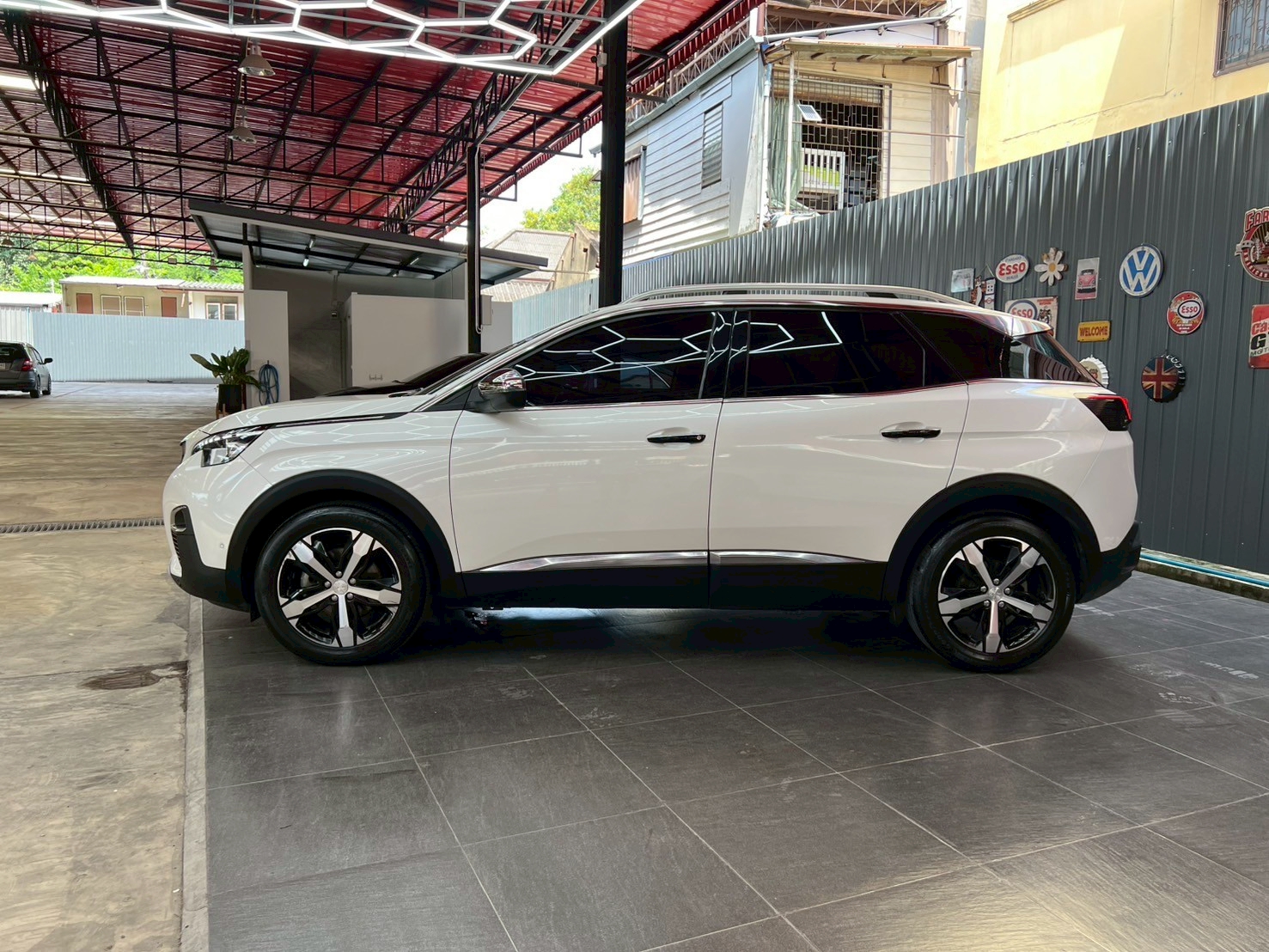 PEOUGEOT 3008 1.6 P84 BG Allure