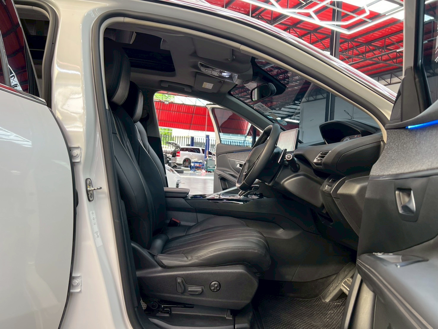 PEOUGEOT 3008 1.6 P84 BG Allure