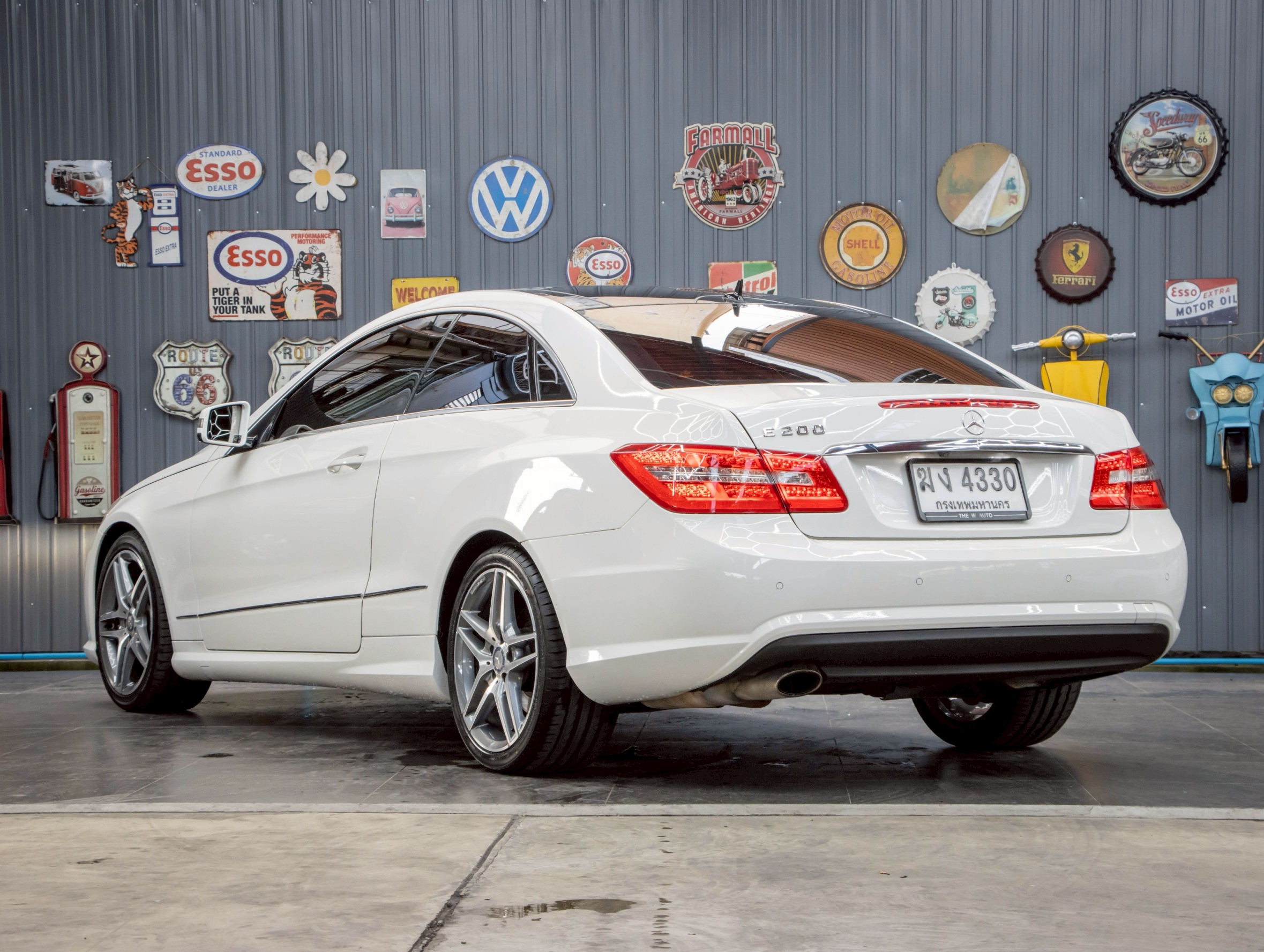 BENZ E-Class E200 1.8 CGI COUPE 2013