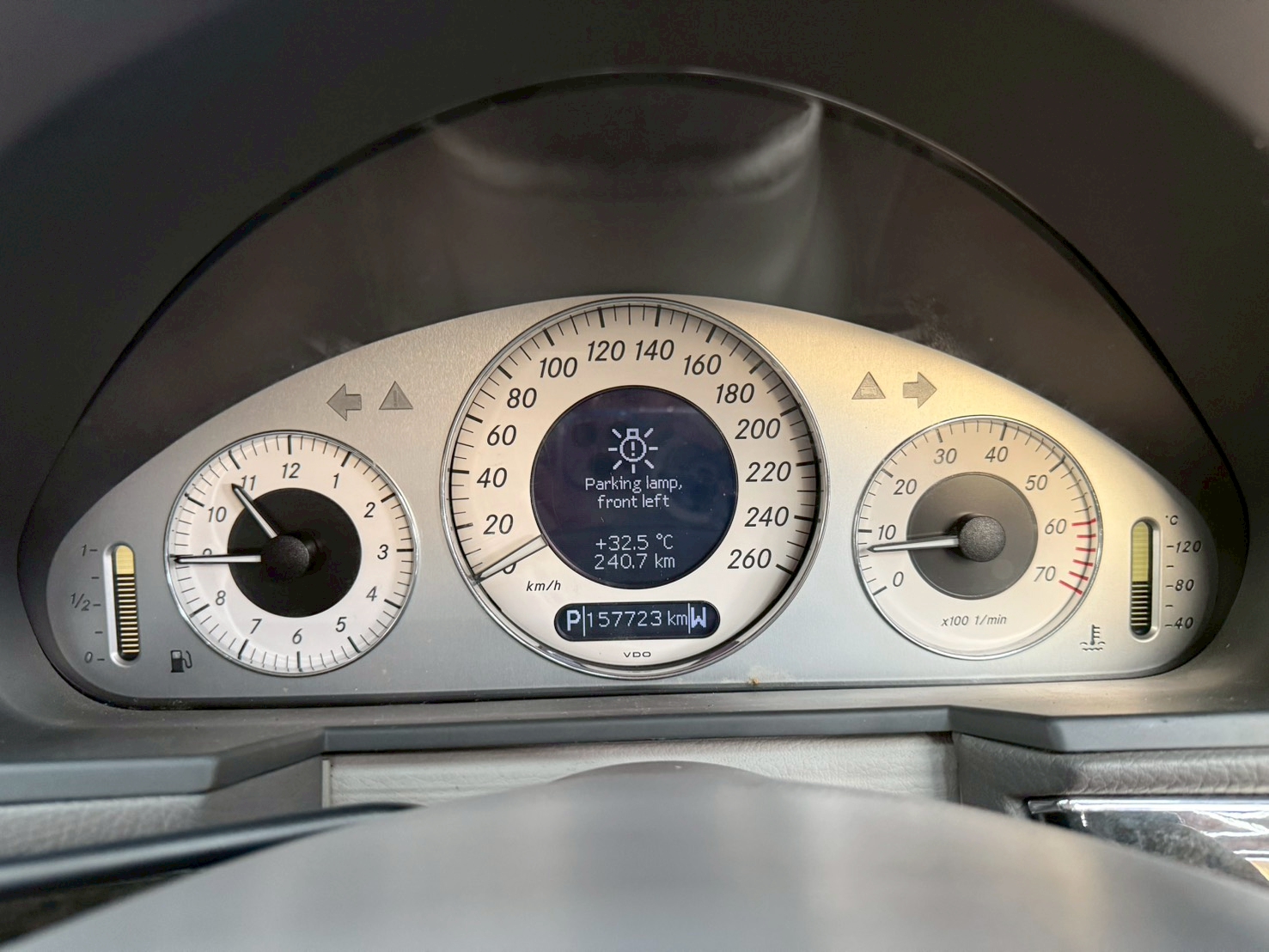 BENZ E-Class E240 (W211) 2.6 Avantgarde 2003