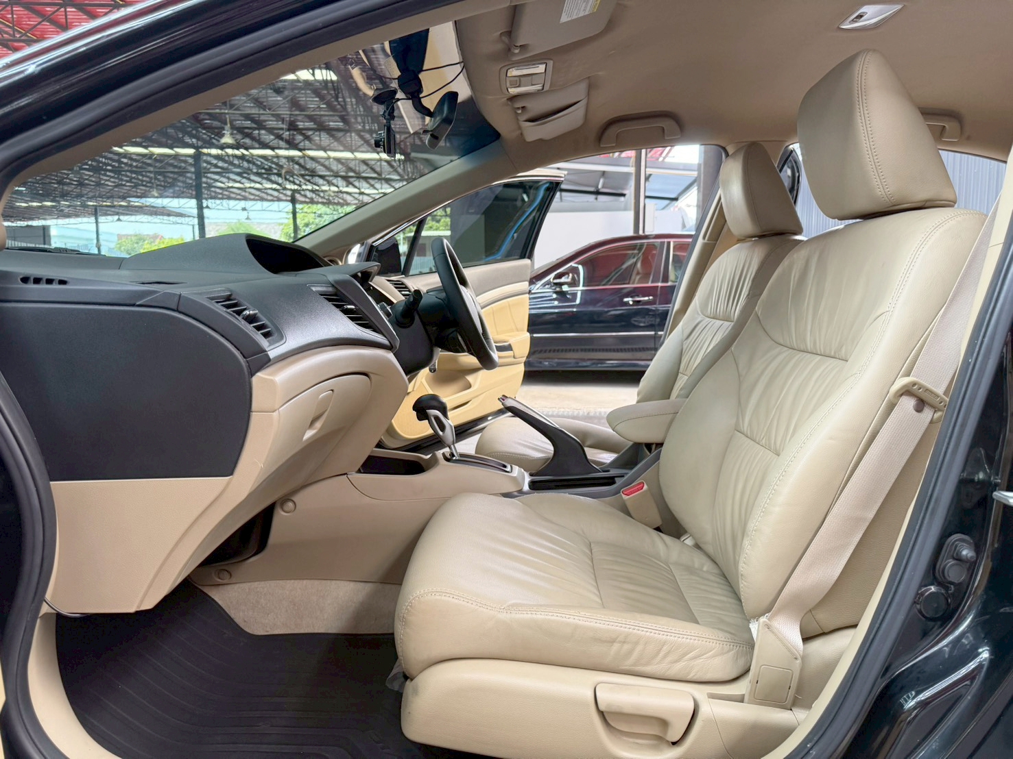 HONDA CIVIC FB 1.8 EL  i-VTEC 2013