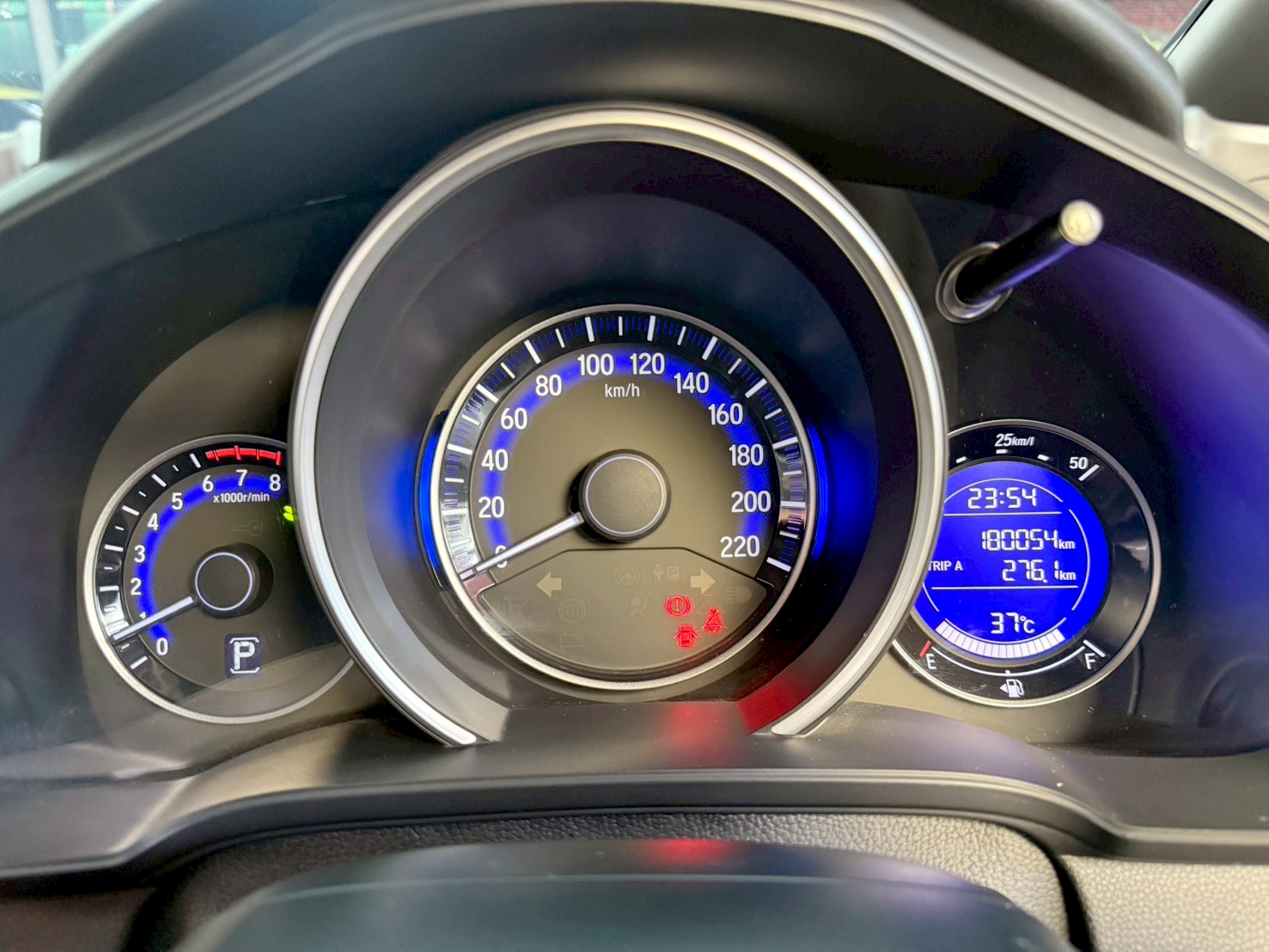 HONDA JAZZ 1.5 V+ i-VTEC 2014