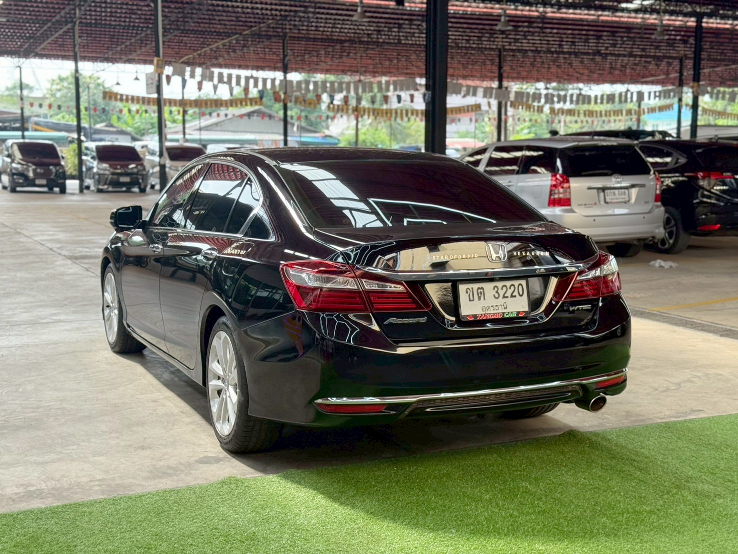 HONDA ACCORD 2.0 EL i-VTEC ปี2018