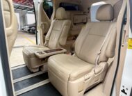 TOYOTA VELLFIRE 2.4 V 2011