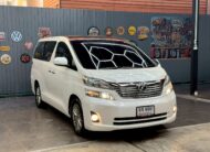TOYOTA VELLFIRE 2.4 V 2011