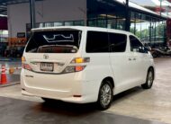 TOYOTA VELLFIRE 2.4 V 2011