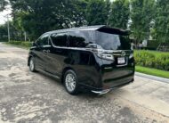 TOYOTA VELLFIRE 2.5 HYBRID X E-FOUR