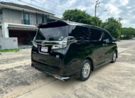 TOYOTA VELLFIRE 2.5 HYBRID X E-FOUR