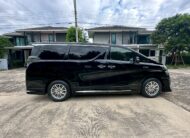 TOYOTA VELLFIRE 2.5 HYBRID X E-FOUR