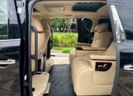 TOYOTA VELLFIRE 2.5 HYBRID X E-FOUR