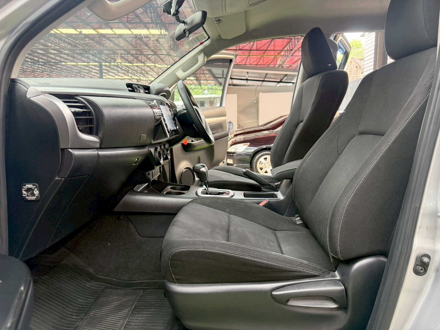 TOYOTA REVO 2.4 MID PRERUNNER DOUBLECAB 2020