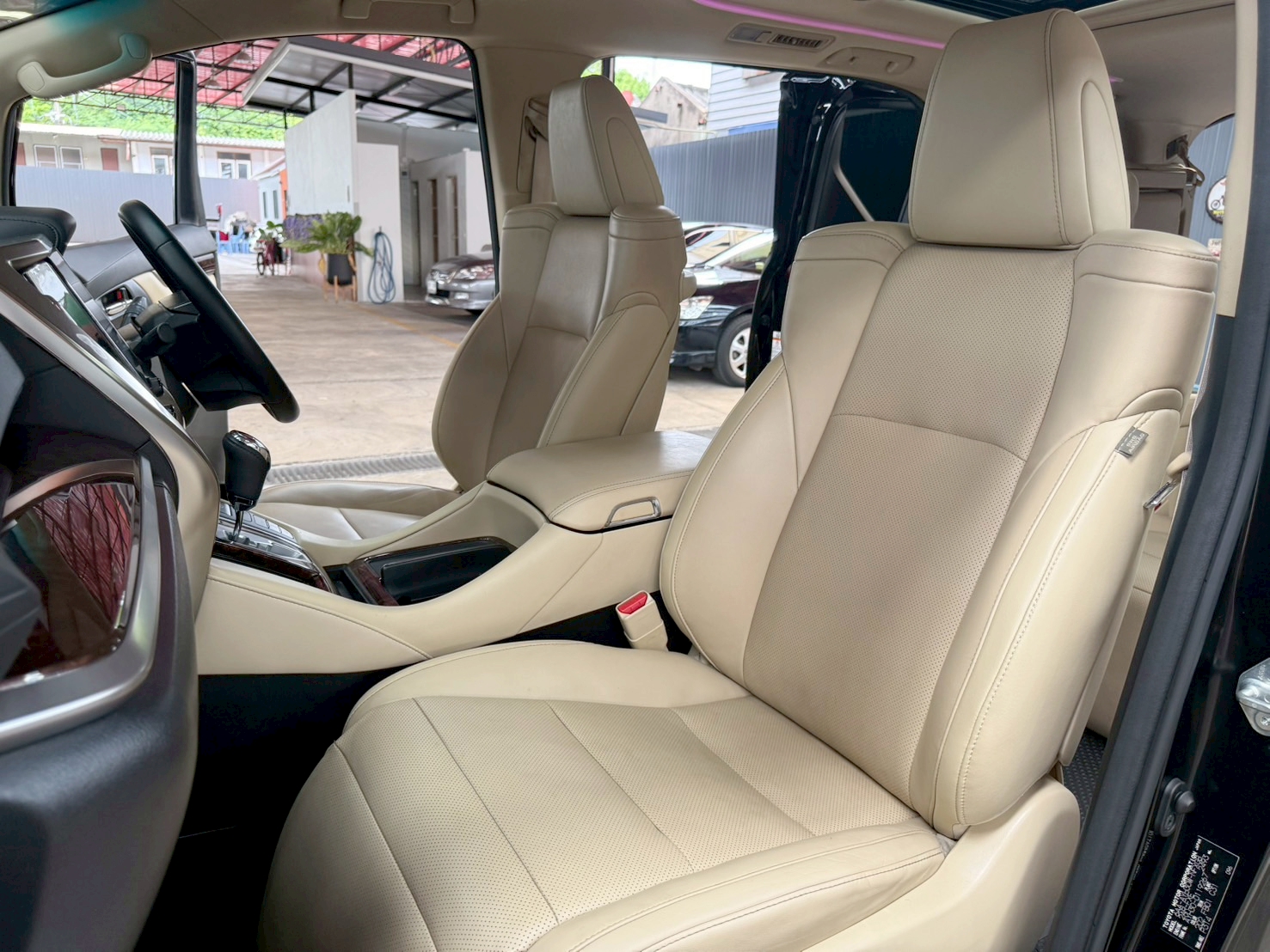 TOYOTA VELLFIRE 2.5 HYBRID X E-FOUR 2021