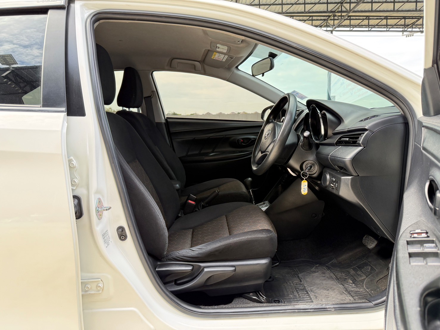 TOYOTA VIOS 1.5 J 2017