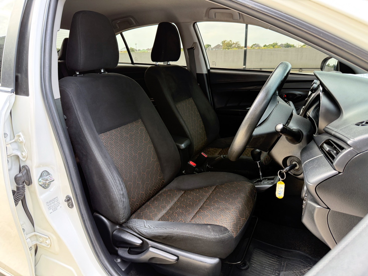 TOYOTA VIOS 1.5 J 2017