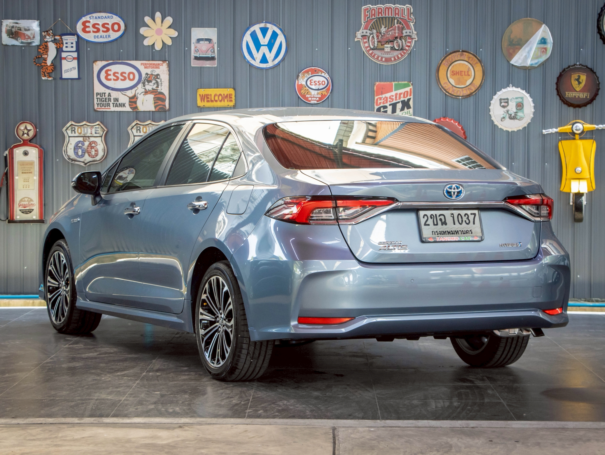 TOYOTA ALTIS  1.8 HYBRID PREMIUM 2021