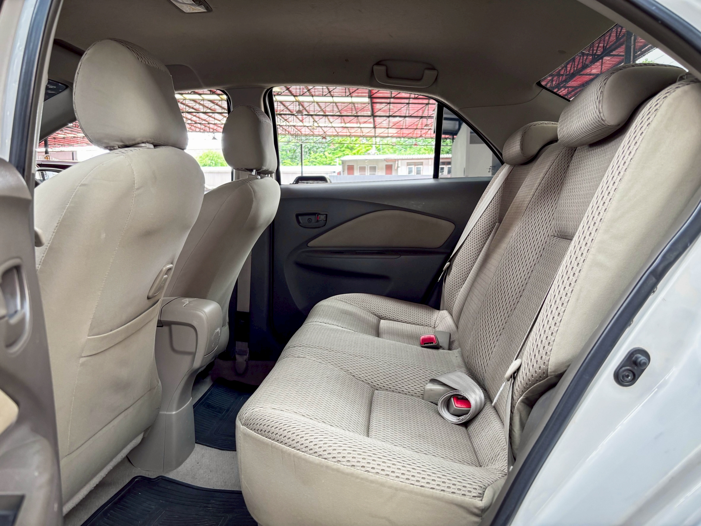 TOYOTA VIOS 1.5 E 2012