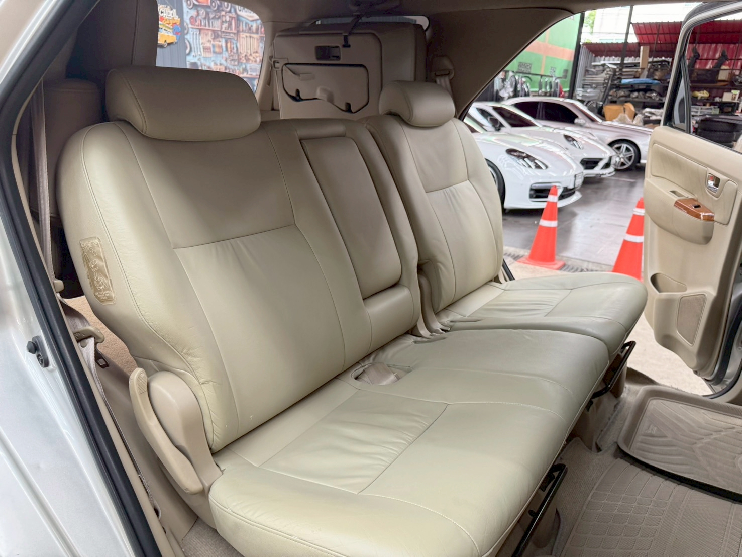 TOYOTA FORTUNER 2.7 V 2009