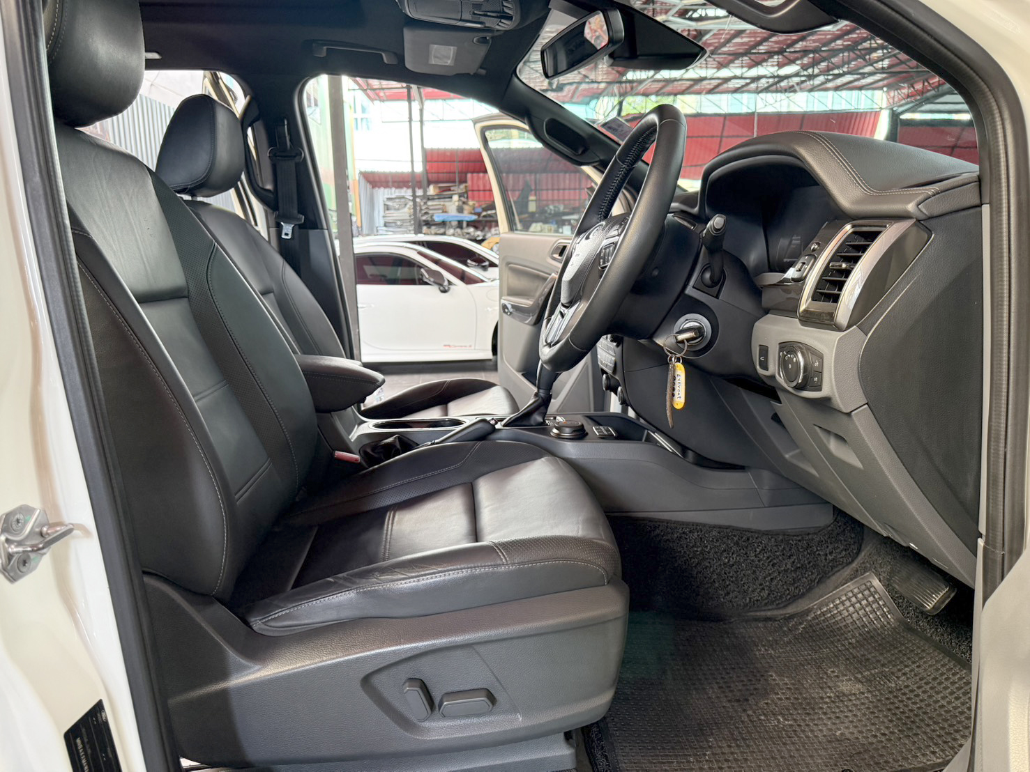 FORD EVEREST 3.2 Titanium+ 4WD 2017